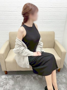 （ ）のフードル嬢 ひな