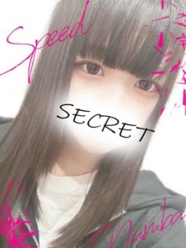 （ ）のフードル嬢 こはく