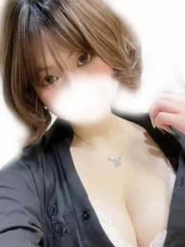 club さくら（日本橋 ホテヘル）のフードル嬢 ふづき
