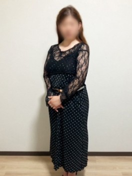 熟女総本店（十三 デリヘル）のフードル嬢 かな