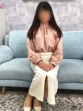 奥様の実話なんば店（難波（ミナミ） 人妻ホテヘル）のフードル嬢 さわ