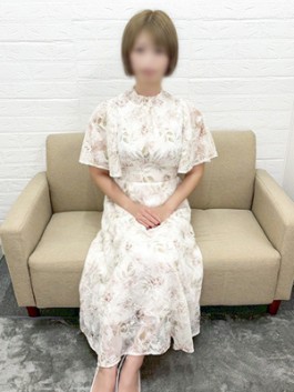 （ ）のフードル嬢 もか