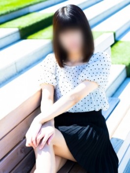 （ ）のフードル嬢 しいな