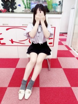 （ ）のフードル嬢 るか