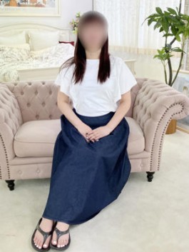 奥様の実話梅田店（梅田 人妻ホテヘル）のフードル嬢 まいか