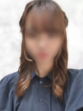 （ ）のフードル嬢 なぎさ