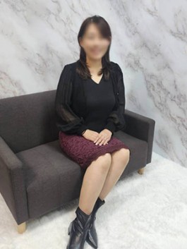 熟女家 梅田店（梅田 待ち合わせ）のフードル嬢 みら