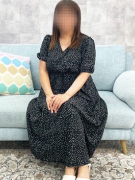奥様の実話なんば店（難波（ミナミ） 人妻ホテヘル）のフードル嬢 はる