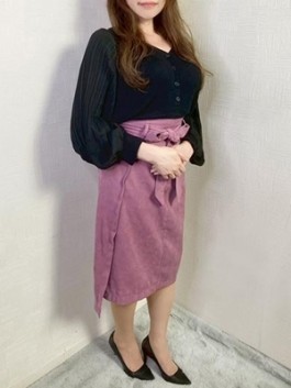 （ ）のフードル嬢 仁菜(にいな)
