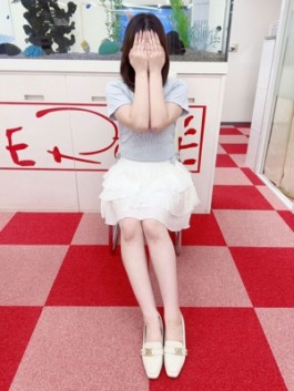 （ ）のフードル嬢 みく