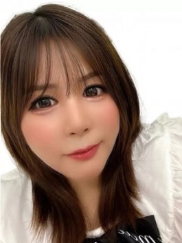 （ ）のフードル嬢 あき