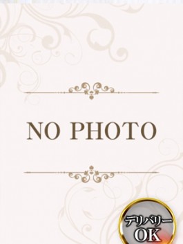 梅田アバンチュール（梅田 人妻ホテヘル）のフードル嬢 なおこ