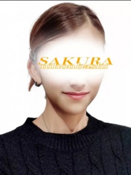 club さくら（日本橋 ホテヘル）のフードル嬢 このみ