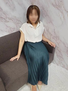 熟女家 梅田店（梅田 待ち合わせ）のフードル嬢 けいか