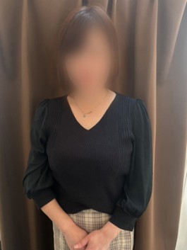 奥様の実話梅田店(梅田 人妻ホテヘル)のフードル嬢 まどか