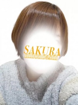 club さくら（日本橋 ホテヘル）のフードル嬢 ちえり