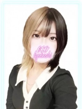 エコ京橋店（京橋 ホテヘル）のフードル嬢 えりか