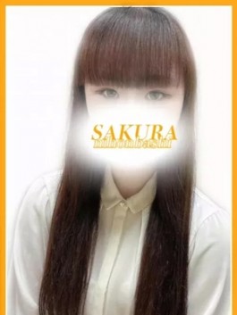 club さくら（日本橋 ホテヘル）のフードル嬢 さら