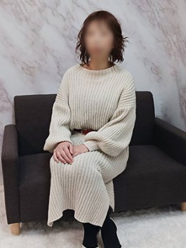 熟女家 梅田店（梅田 待ち合わせ）のフードル嬢 かえで