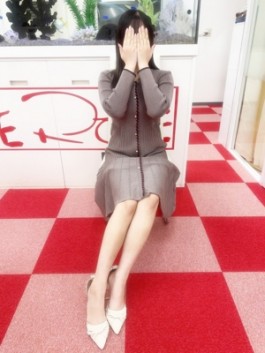 （ ）のフードル嬢 るな