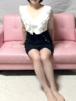 エテルナ京都（京都全域派遣 デリヘル）のフードル嬢 赤坂つきよ