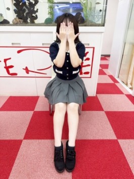 （ ）のフードル嬢 みあ