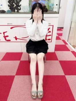 デリヘル 素人専門 コンテローゼ（大阪デリヘル デリヘル）のフードル嬢 はのん