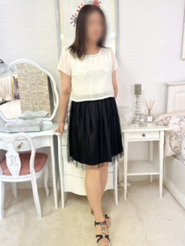( )のフードル嬢 すみれ