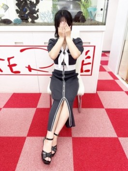 デリヘル 素人専門 コンテローゼ（大阪デリヘル デリヘル）のフードル嬢 ゆいか