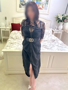 奥様の実話梅田店（梅田 人妻ホテヘル）のフードル嬢 るい