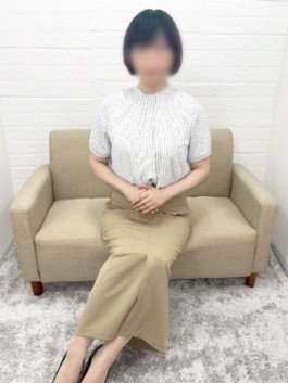 熟女家 東大阪店(布施・長田)(東大阪 待ち合わせ)のフードル嬢 すみれ