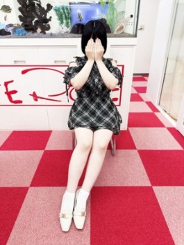( )のフードル嬢 ねる