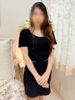 梅田アバンチュール(梅田 人妻ホテヘル)のフードル嬢 さくら