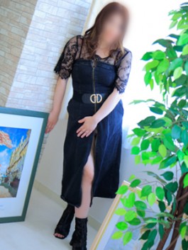 奥様の実話梅田店（梅田 人妻ホテヘル）のフードル嬢 るい