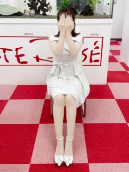 デリヘル 素人専門 コンテローゼ（大阪デリヘル デリヘル）のフードル嬢 あのん