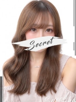 スピード難波店（難波（ミナミ） ホテヘル）のフードル嬢 すずね