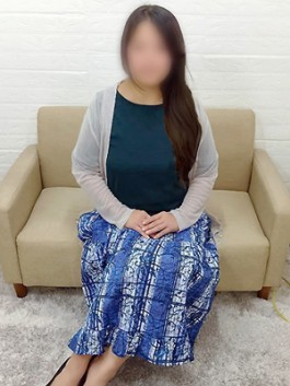 （ ）のフードル嬢 りなこ