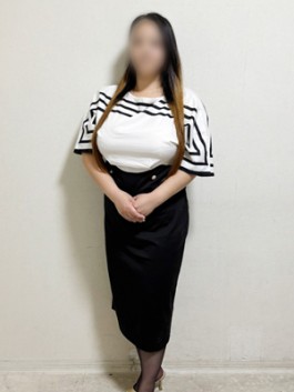 熟女総本店（十三 デリヘル）のフードル嬢 えれん