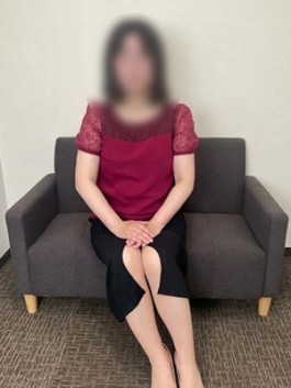 （ ）のフードル嬢 もか